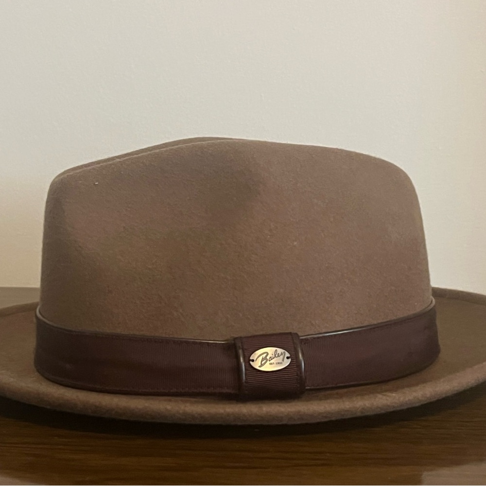 ‘Breed’ model. Bailey Of Hollywood Brown Fedora Hat.